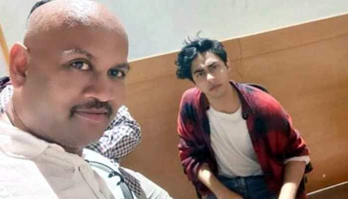 Man in viral selfie with Aryan Khan not our officer or employee, clarifies NCB