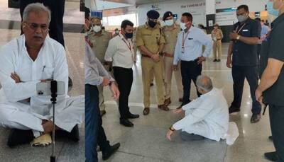 Stopped at Lucknow airport, Chhattisgarh CM Bhupesh Baghel sits on the floor