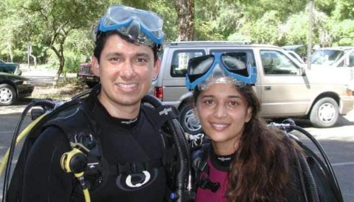 Madhuri Dixit and hubby Dr Shriram Nene&#039;s unseen pic goes viral, fans love her &#039;no-makeup&#039; avatar!