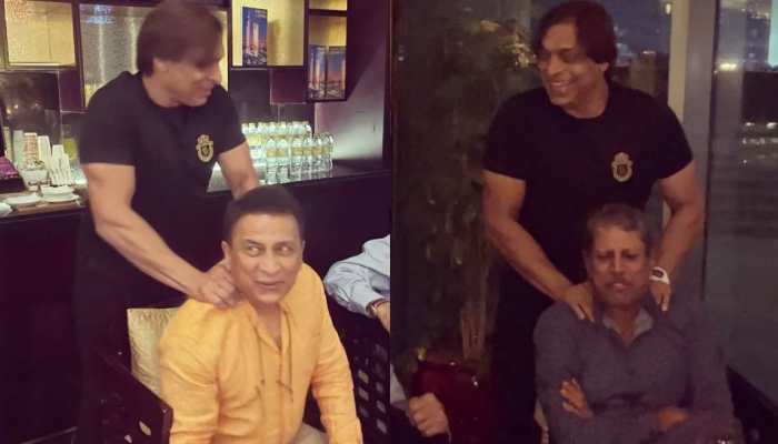 T20 World Cup 2021: Shoaib Akhtar &#039;chills&#039; with Sunil Gavaskar, Kapil Dev ahead of India-Pakistan clash, shares pics