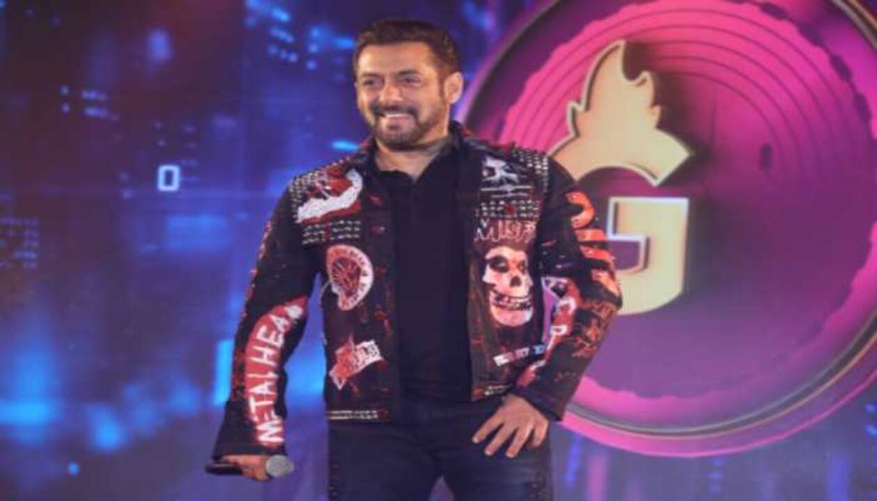 Bollywood actor Salman Khan unveils crypto token GARI: Know all about it |  Technology News | Zee News