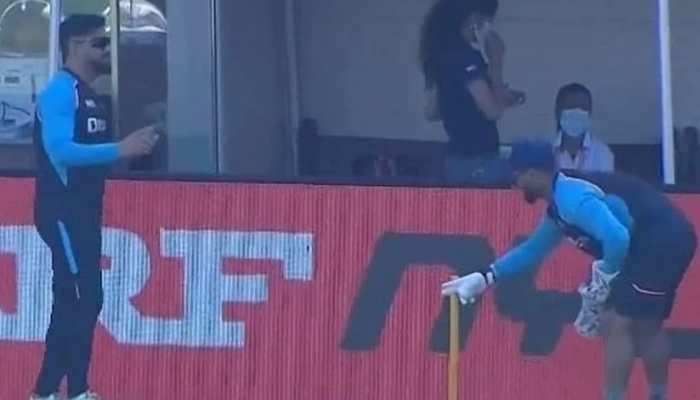 T20 World Cup 2021: MS Dhoni gives wicketkeeping lessons to Rishabh Pant during India vs Australia warm-up match, check VIRAL video