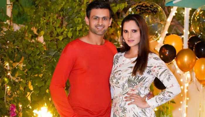 Pakistan all-rounder Shoaib Malik is married to top Indian tennis star Sania Mirza. The couple have one son, Izhaan. (Source: Twitter)