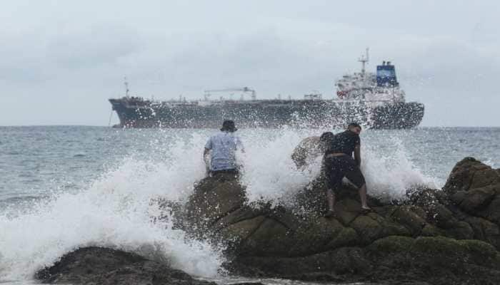 Hurricane Rick heads toward Mexico's Pacific coast