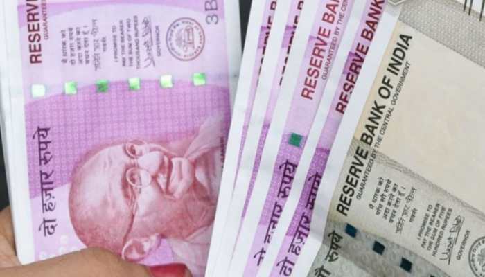 Yes Bank vs DCB Bank vs Axis Bank vs RBL Bank: Compare your bank FD rates