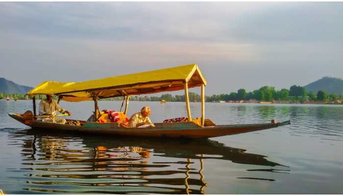 Special discount on Diwali in Kashmir increases tourist inflow in autumn