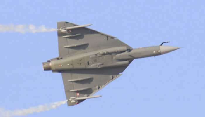 Dubai Air Show: Indian Air Force&#039;s Tejas, Sarang enthrall visitors with &#039;superior flying skills&#039;