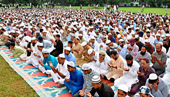 ABVP activists protest against namaz offered at Rajasthan college, chant Hanuman Chalisa