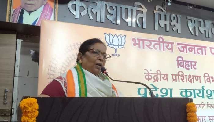 Bihar Deputy Chief Minister reportedly abused students in Bettiah; video goes viral