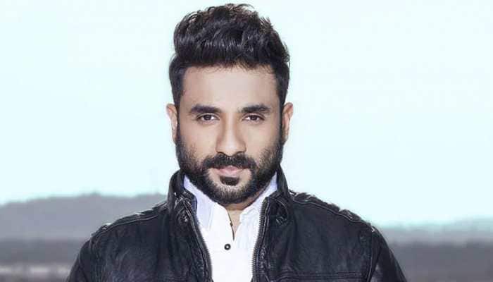 Vir Das heavily trolled for &#039;I come from two Indias&#039; monologue in US, booked for &#039;insulting India&#039;