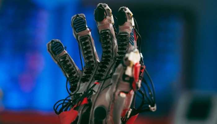 Facebook’s Meta to soon launch high-tech gloves to let you feel VR objects as if they&#039;re real