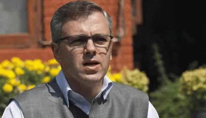 Hyderpora killings: Omar Abdullah stages protest seeking return of bodies to families