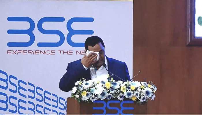Paytm CEO Vijay Shekhar Sharma in tears on the company&#039;s stock market debut --Watch Video