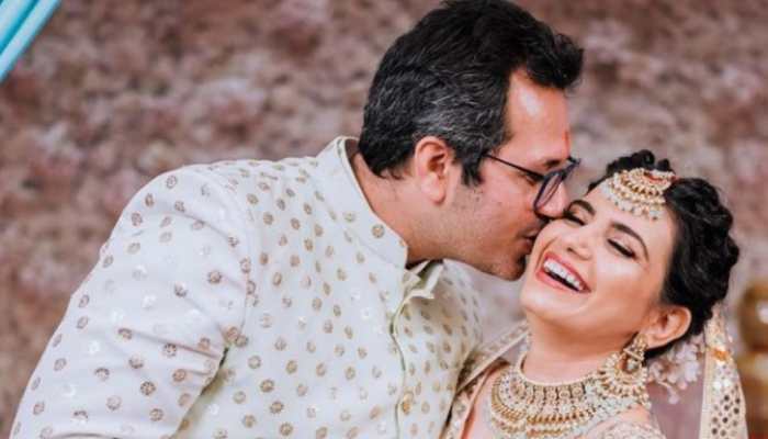 Taarak Mehta director Malav Rajda renews wedding vows with wife Priya Ahuja in dreamy ceremony!