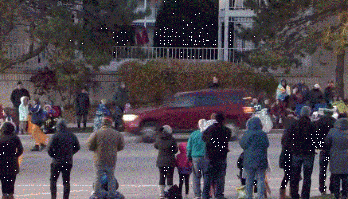 SUV plows into Christmas parade in Milwaukee, more than 20 injured 