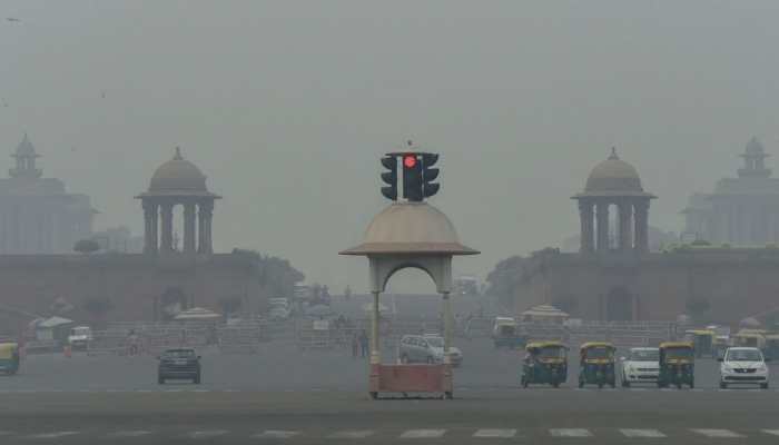 Delhi’s air quality remains in &#039;very poor&#039; category despite slight improvement, AQI at 315