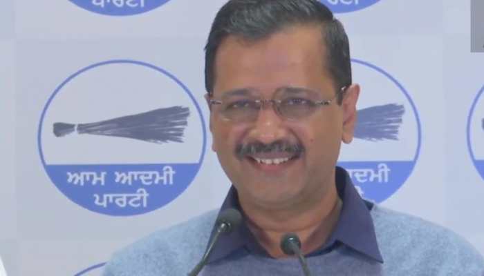 Arvind Kejriwal takes on Congress in Punjab, announces big plans for state&#039;s teachers - 5 points