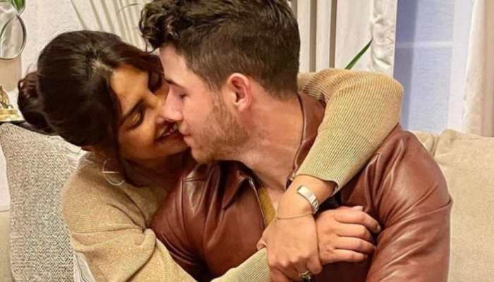 Amid Priyanka Chopra-Nick Jonas separation rumours, actress drops mushy Thanksgiving pic!