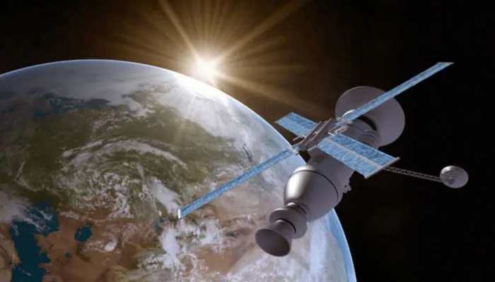 Don’t subscribe to Elon Musk-owned Starlink’s internet services: Telecom dept warns Indians Don’t subscribe to Elon Musk-owned Starlink’s internet services: Telecom dept warns Indians