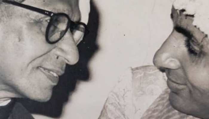 Amitabh Bachchan remembers father Harivansh Rai on his 114th birth anniversary, shares unseen pic! 