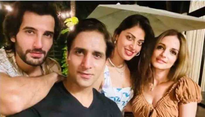 Sussanne Khan shares unseen photos with rumoured beau Arslan Goni from Anushka Ranjan-Aditya Seal&#039;s wedding