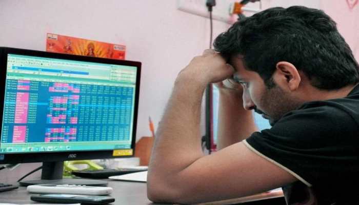 Stock market investors should be cautious due to Omicron, says Market Analyst Nikhil Singh Sumal 