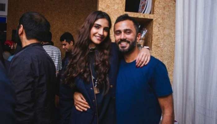  Sonam Kapoor heaps praises on hubby Anand Ahuja 