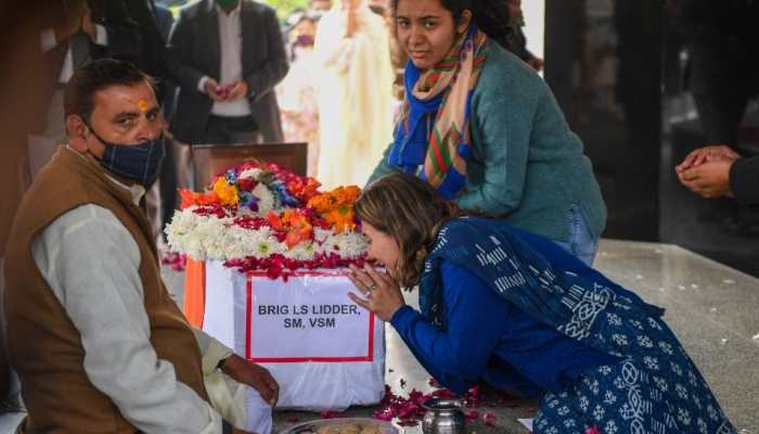 He was my best friend: Brig LS Lidder&#039;s wife, daughter bid tearful farewell to their &#039;hero&#039;