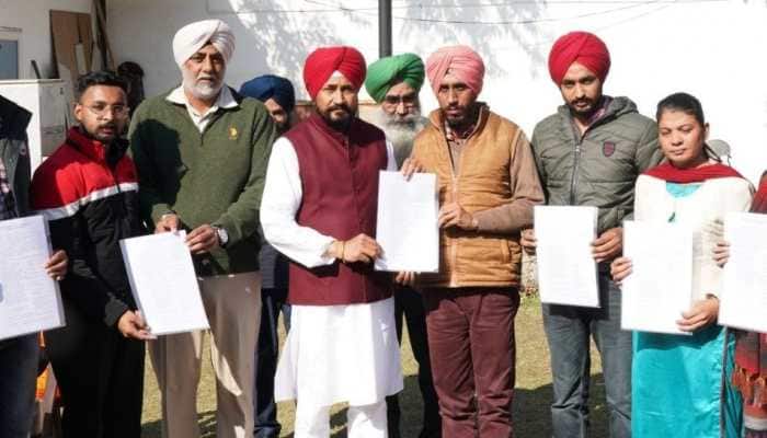 Punjab govt offers job to kin of 11 farmers who died during farm law protests 