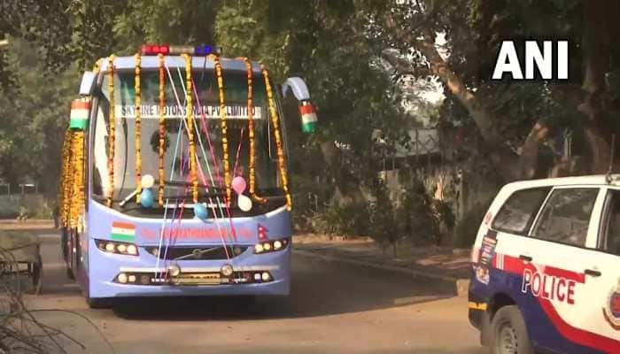 Delhi-Kathmandu bus service resumes after 21 months; Covid-19 vaccine certificate, RT-PCR mandatory