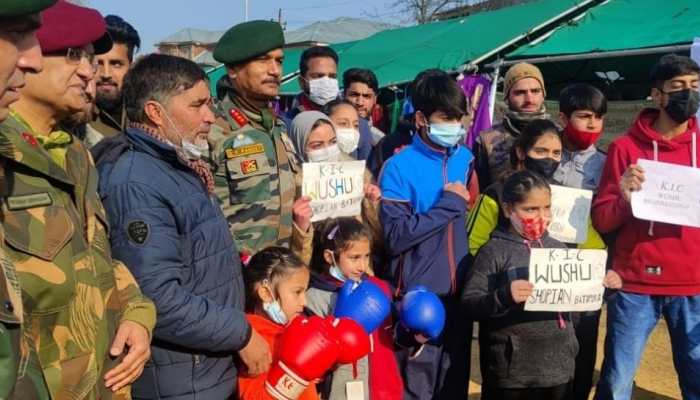 Army organises Jashn-e-Chillai Kalan at Shopian, dedicates to chopper crash victims