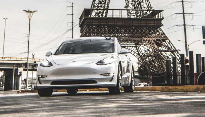 Tesla crash in Paris: Electric car accelerated itself, brake didn't work; says taxi driver's lawyer