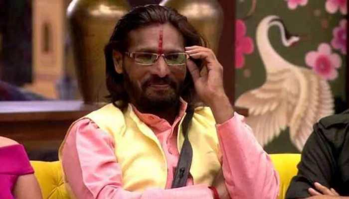 Bigg Boss 15 contestant Abhijit Bichukale threatens to consume poison after kiss controversy with  Devoleena Bhattacharjee