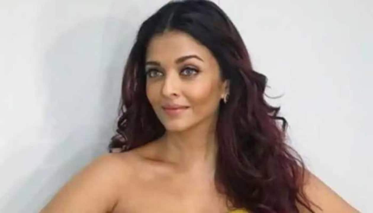 Aishwarya Rai Bachchan questioned for nearly 6 hours in Panama Papers case  | India News | Zee News