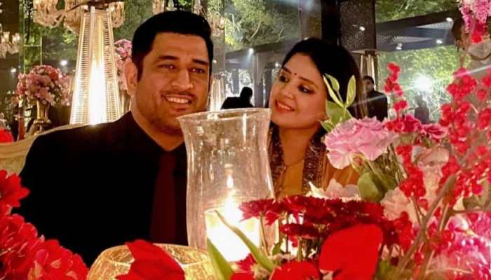 CSK skipper MS Dhoni, wife Sakshi and daughter Ziva enjoy Christmas vacation in Dubai, check pics HERE