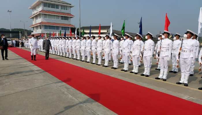 President Ram Nath Kovind visits indigenous aircraft carrier Vikrant at Kochi