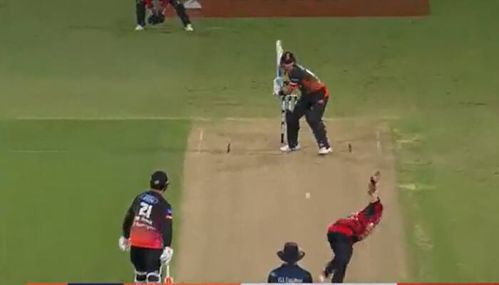 WATCH: Trent Boult, batting at No 11, hits last-ball six to win a thriller for Northern Brave in Super Smash