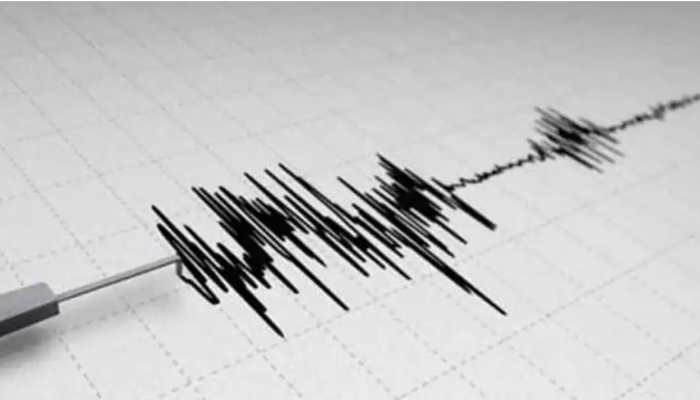 J&amp;K earthquake: 5.3 strong quake jolts Kashmir, tremors felt