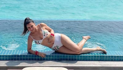 Bikini-clad Shraddha Arya of Kundali Bhagya fame shares sizzling pics from her honeymoon in Maldives!