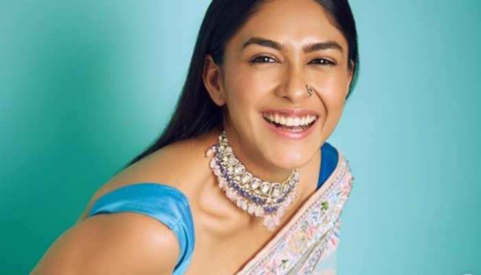 Shahid Kapoor's 'Jersey' co-star Mrunal Thakur tests COVID positive, has mild symptoms