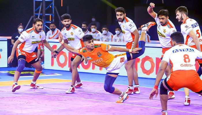 PKL: Puneri Paltan's youngsters outclass Gujarat's experienced defence; Dabang Delhi pip Telugu Titans 36-35