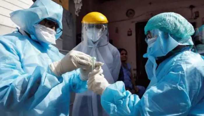 Jammu and Kashmir witnesses sharp rise in Covid-19 cases, Omicron tally reaches 23 Jammu and Kashmir witnesses sharp rise in Covid-19 cases, Omicron tally reaches 23