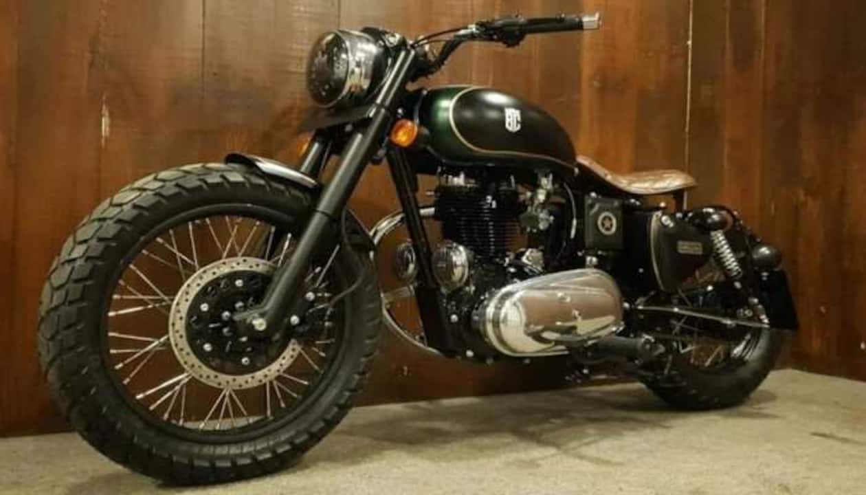 Old Royal Enfield Bullet modified into a Bobber is hard to ...