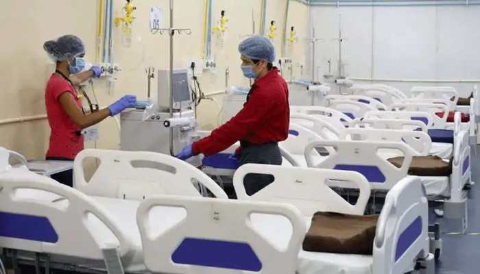 India records 2.58 lakh new Covid-19 cases, 385 deaths; Omicron tally reaches 8,209 