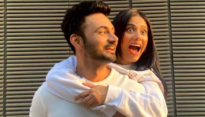 Vivah actress Amrita Rao's hubby RJ Anmol reveals why dating a heroine was not easy - Watch