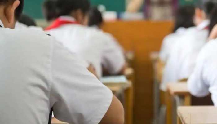  Start schools from Monday in Maharashtra: Education Minister to CM Uddhav Thackeray
