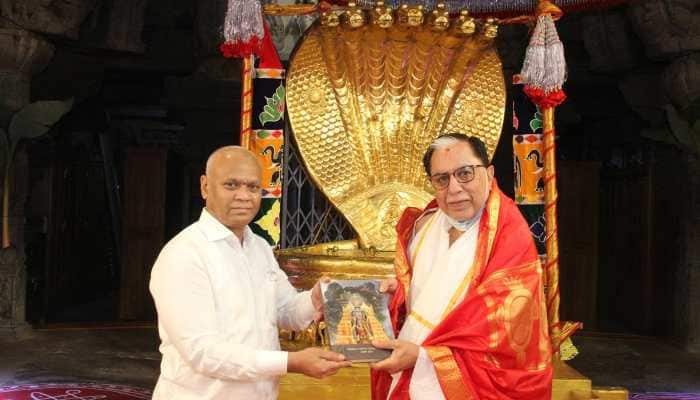 Rajya Sabha MP Dr Subhash Chandra offers prayers at Tirupati 