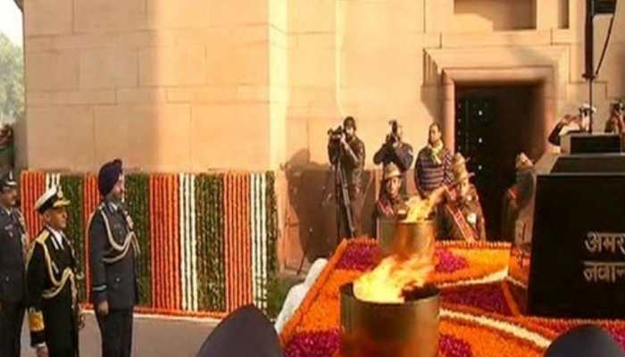 Amar Jawan Jyoti row: Flame not being &#039;extinguished&#039; but &#039;merged&#039;, says Centre 