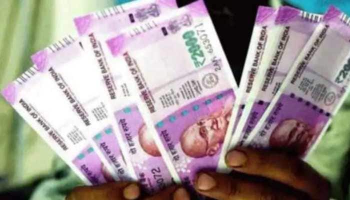 LIC Aadhaar Shila Policy: Women investors can invest little to get lakhs of rupees on maturity, check how 