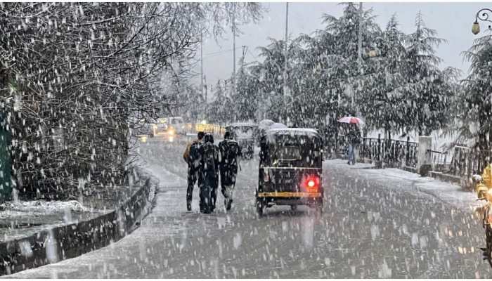 Highways closed in Jammu and Kashmir amid rains and snowfall 